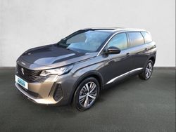 Gris Utilisé 2023 Peugeot 5008 Allure Monospace | 27 990 € (Prix juste)