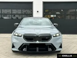 Gris Nouvelle 2024 BMW M5 Sport Line Berline | 169 990 € (Prix juste)