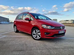 Rouge Utilisé 2015 VW Golf Sportsvan Monospace | 10 500 € (Prix juste)
