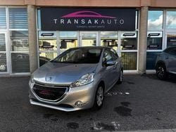Gris Utilisé 2015 Peugeot 208 Style Citadine | 6 990 € (Prix juste)