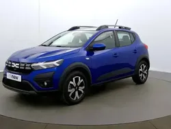 Bleue Utilisé 2024 Dacia Sandero Expression Citadine | 14 490 € (Bon prix)