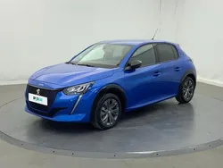 Utilisé 2022 Peugeot e-208 Allure Citadine | 18 390 € (Prix juste)