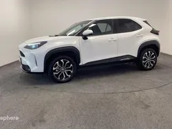 Blanc Utilisé 2022 Toyota Yaris Cross Design SUV | 23 999 € (Prix juste)