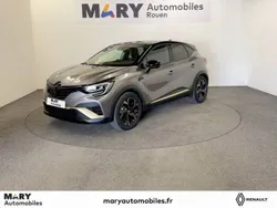 Gris Utilisé 2024 Renault Captur Engineered SUV | 25 790 € (Prix cher)