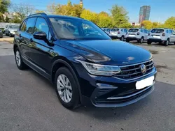 Noir Utilisé 2023 VW Tiguan Life SUV | 25 950 € (Super prix)