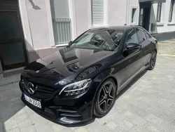 Utilisé 2019 Mercedes C180 AMG line Berline | 23 500 € (Prix assez cher)