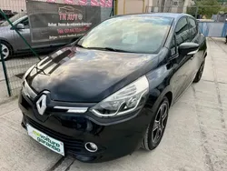 Noir Utilisé 2014 Renault Clio IV LIMITED Berline | 8 390 € (Prix juste)