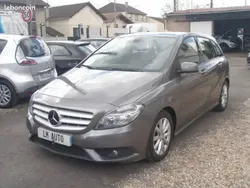 Gris Utilisé 2014 Mercedes B180 Monospace | 8 990 € (Prix juste)