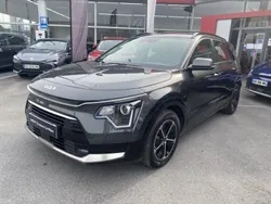 Blanc Utilisé 2022 Kia Niro Active SUV | 26 899 € (Prix assez cher)