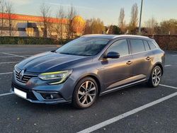 Gris Utilisé 2016 Renault Mégane GrandTour Intens Break | 7 990 € (Prix assez cher)