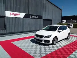 Blanc Utilisé 2019 Peugeot 308 Premium Berline | 11 590 €