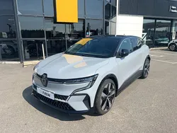 Utilisé 2022 Renault Mégane Techno Berline | 26 689 € (Prix juste)