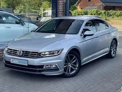 Gris Utilisé 2018 VW Passat R-line Berline | 21 950 € (Prix juste)