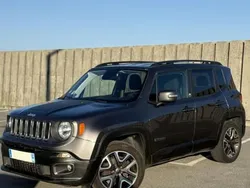 Gris Utilisé 2018 Jeep Renegade SUV | 12 990 € (Prix juste)