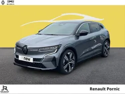 Gris Utilisé 2023 Renault Mégane Iconic Berline | 28 990 € (Prix juste)