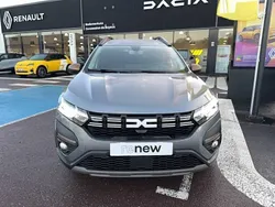 Gris Utilisé 2024 Dacia Jogger Extreme Break | 21 590 € (Prix juste)