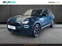 Bleu Utilisé 2024 Fiat 600 La Prima | 23 499 € (Prix juste)