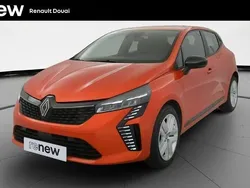 Orange Utilisé 2023 Renault Clio V Evolution Citadine | 15 999 € (Prix juste)