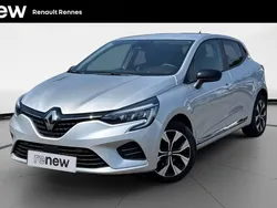 Gris Utilisé 2023 Renault Clio V Evolution Berline | 16 590 € (Prix juste)