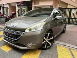 Gris Utilisé 2014 Peugeot 208 Citadine | 6 490 € (Prix juste)
