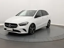 Orange Utilisé 2023 Mercedes B180 Monospace | 33 500 € (Prix cher)