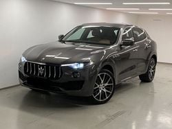 Gris Utilisé 2017 Maserati Levante SUV | 61 300 €