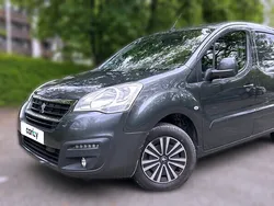 Gris Utilisé 2016 Peugeot Partner S Monospace | 9 390 € (Prix juste)