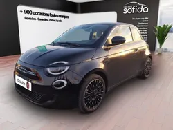 Noir Utilisé 2023 Fiat 500e La Prima Berline | 20 990 € (Prix juste)