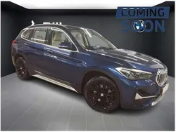 Bleu Utilisé 2020 BMW X1 Sport Line SUV | 25 990 € (Prix juste)