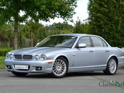 Gris Utilisé 2007 Jaguar XJ8 Berline | 27 900 €