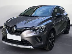 Noir Utilisé 2024 Renault Captur Techno SUV | 21 399 € (Prix assez cher)