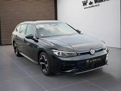 Noir Utilisé 2024 VW Passat Break | 37 900 € (Prix cher)