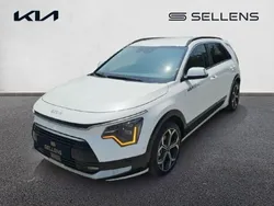 Blanc Utilisé 2025 Kia Niro Premium SUV | 35 590 € (Prix cher)