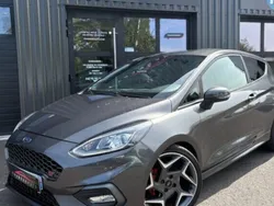 Utilisé 2018 Ford Fiesta ST200 Citadine | 16 490 € (Prix assez cher)