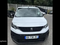 Utilisé 2023 Peugeot Partner Premium Monospace | 17 449 € (Prix juste)