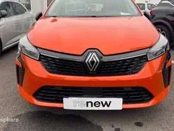 Orange valencia Utilisé 2023 Renault Clio V Evolution Berline | 16 499 € (Prix juste)
