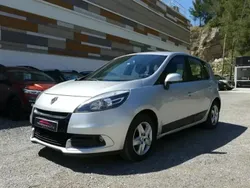 Gris Utilisé 2012 Renault Scénic III Business Monospace | 6 990 € (Prix juste)