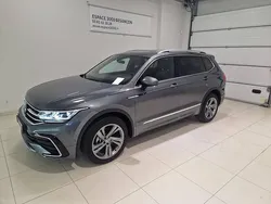Gris Utilisé 2024 VW Tiguan Allspace R-line SUV | 45 900 € (Prix juste)