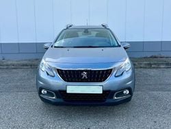Gris Utilisé 2019 Peugeot 2008 Signature Sky SUV | 9 999 € (Prix juste)