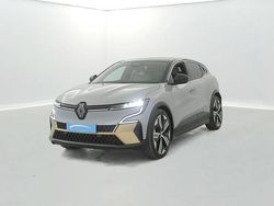 Utilisé 2022 Renault Mégane Iconic Berline | 25 490 € (Prix juste)