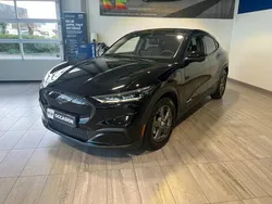 Noir Utilisé 2021 Ford Mustang Mach-E Extended Range SUV | 31 990 € (Prix juste)