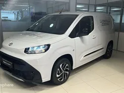 Blanc Nouvelle 2025 Toyota Proace City Van | 22 999 €