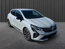 Gris Nouvelle 2025 Renault Clio V Citadine | 17 490 € (Bon prix)