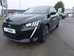 Noir Utilisé 2021 Peugeot e-208 GT Citadine | 16 990 € (Prix juste)