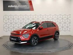 Rouge Utilisé 2023 Kia Niro Premium SUV | 29 890 € (Prix assez cher)