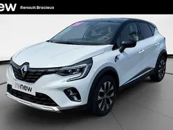 Blanc Utilisé 2024 Renault Captur Techno SUV | 18 990 € (Prix juste)