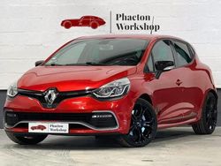 Rouge Utilisé 2015 Renault Clio IV Berline | 16 990 € (Prix juste)