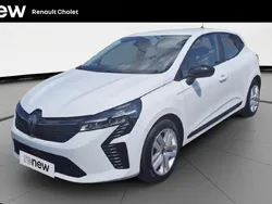 Blanc Utilisé 2024 Renault Clio V Evolution Citadine | 17 990 € (Prix juste)