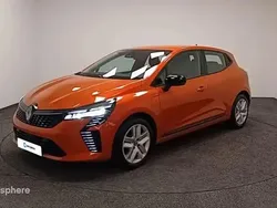 Orange Utilisé 2024 Renault Clio V Evolution Berline | 16 799 € (Prix juste)