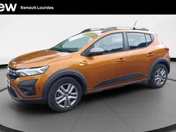 Orange Utilisé 2023 Dacia Sandero Expression Citadine | 14 490 € (Prix juste)